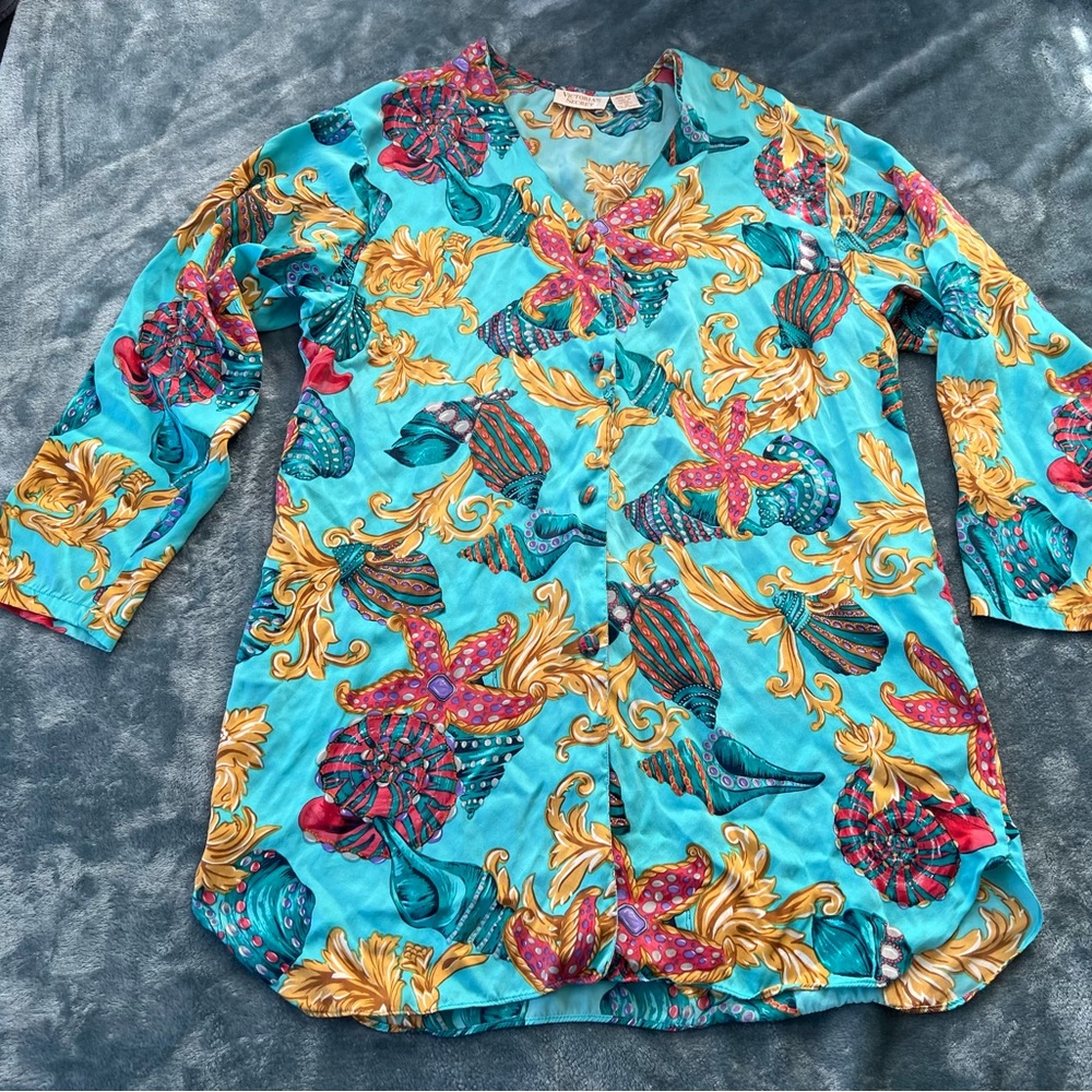 Vintage Victoria’s Secret Gold Label 100% Silk Seashell Print Blouse M